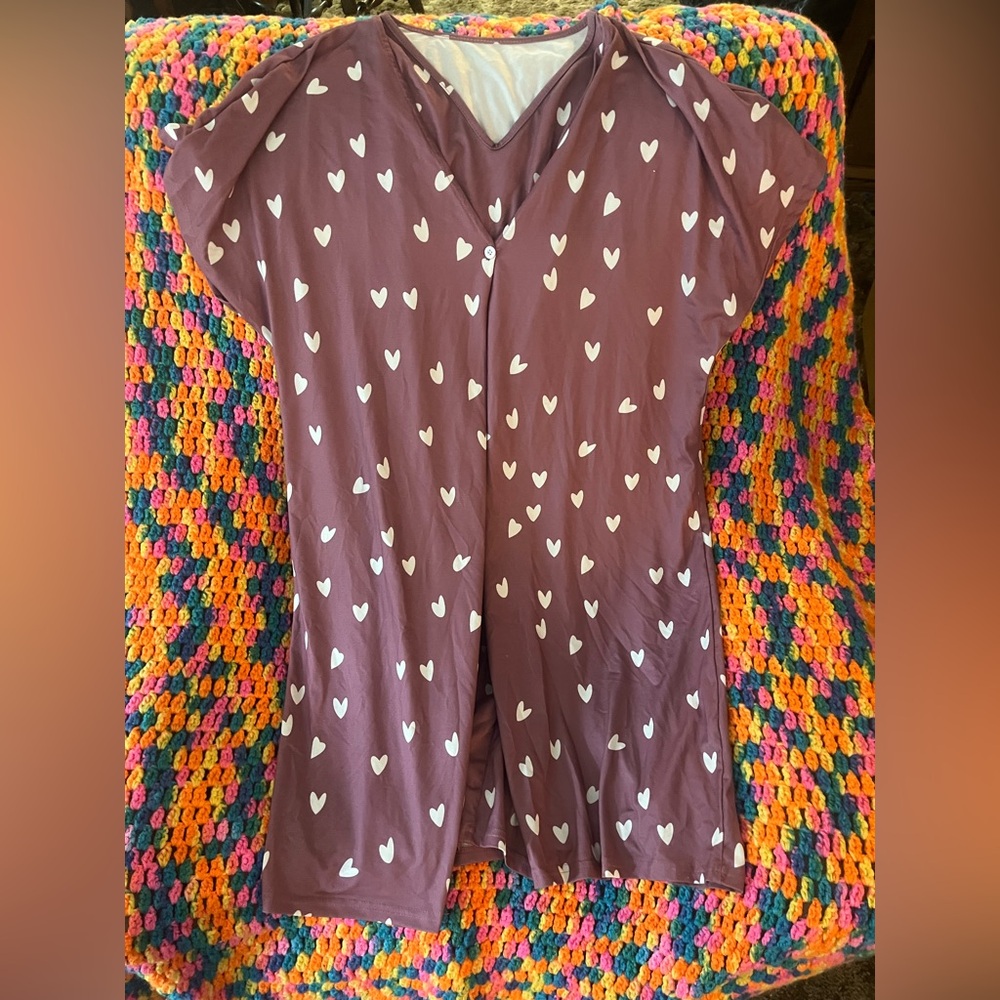 Muave nursing gown with White Heart Pattern